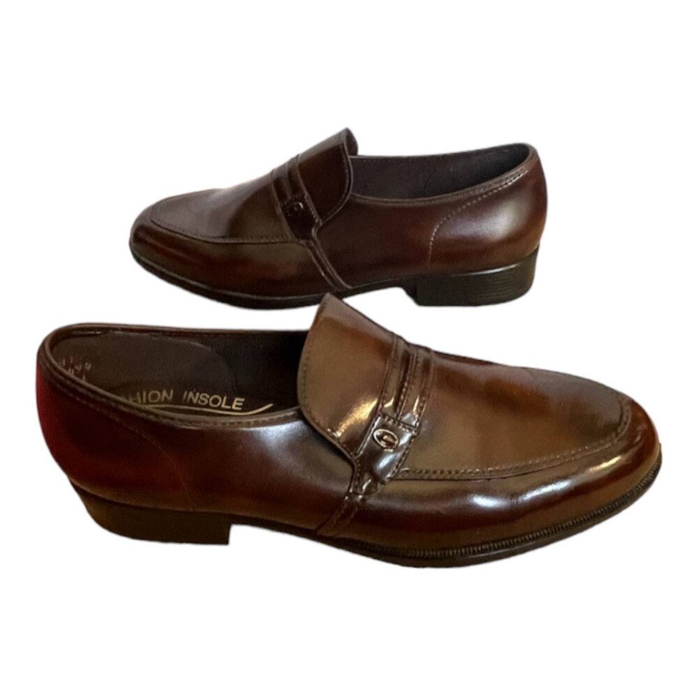Cranston Women's Brown Leather Loafers Size 8D  run narrow USA Made
